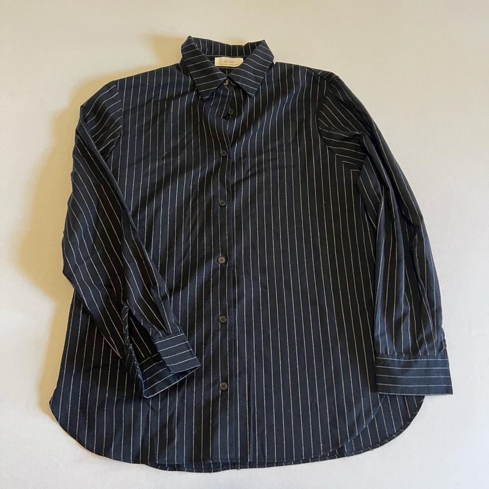 Oak + Fort black button down white pinstripes XS